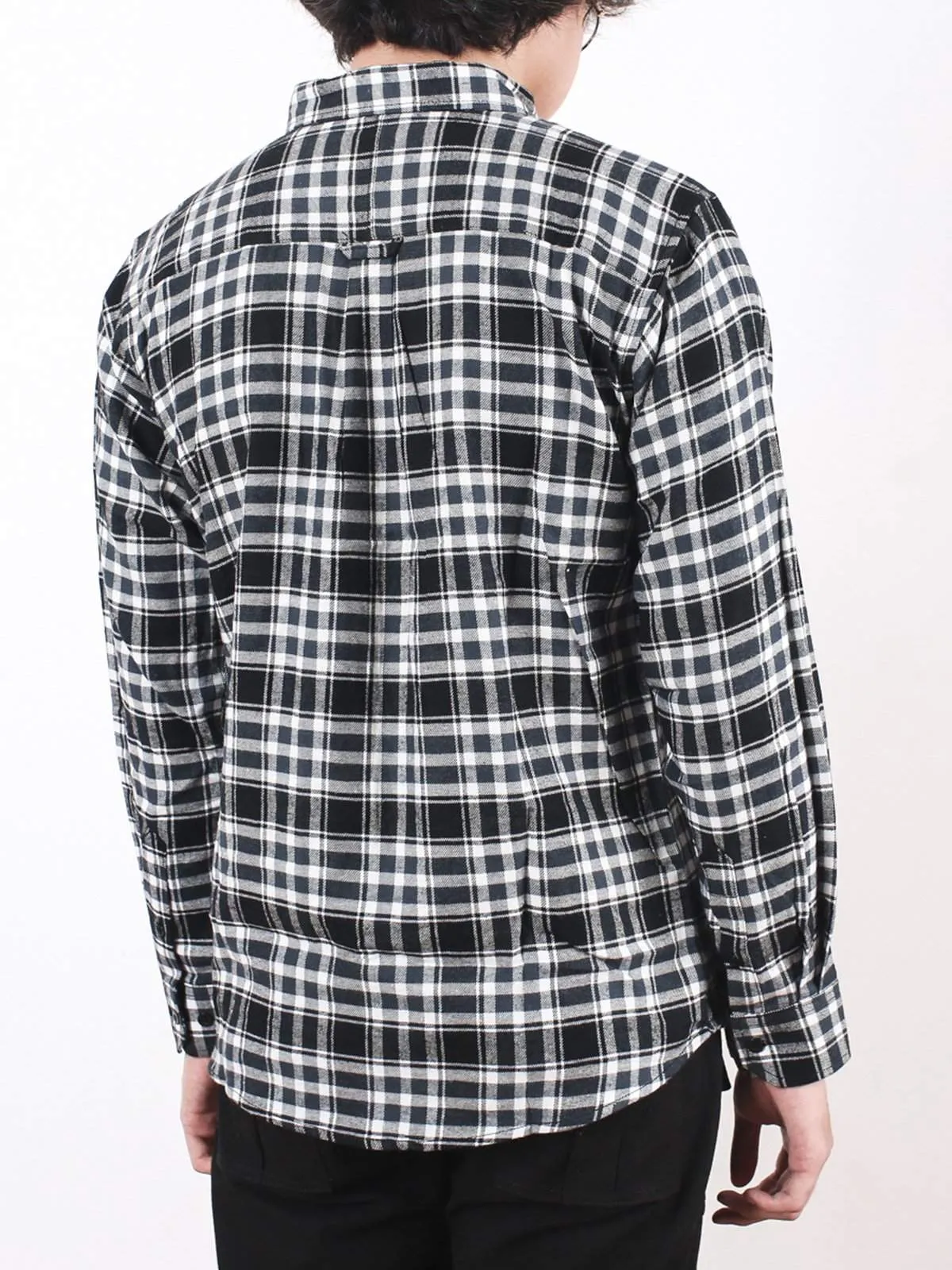 Qutn Button Down LS White Black Flannel Shirt