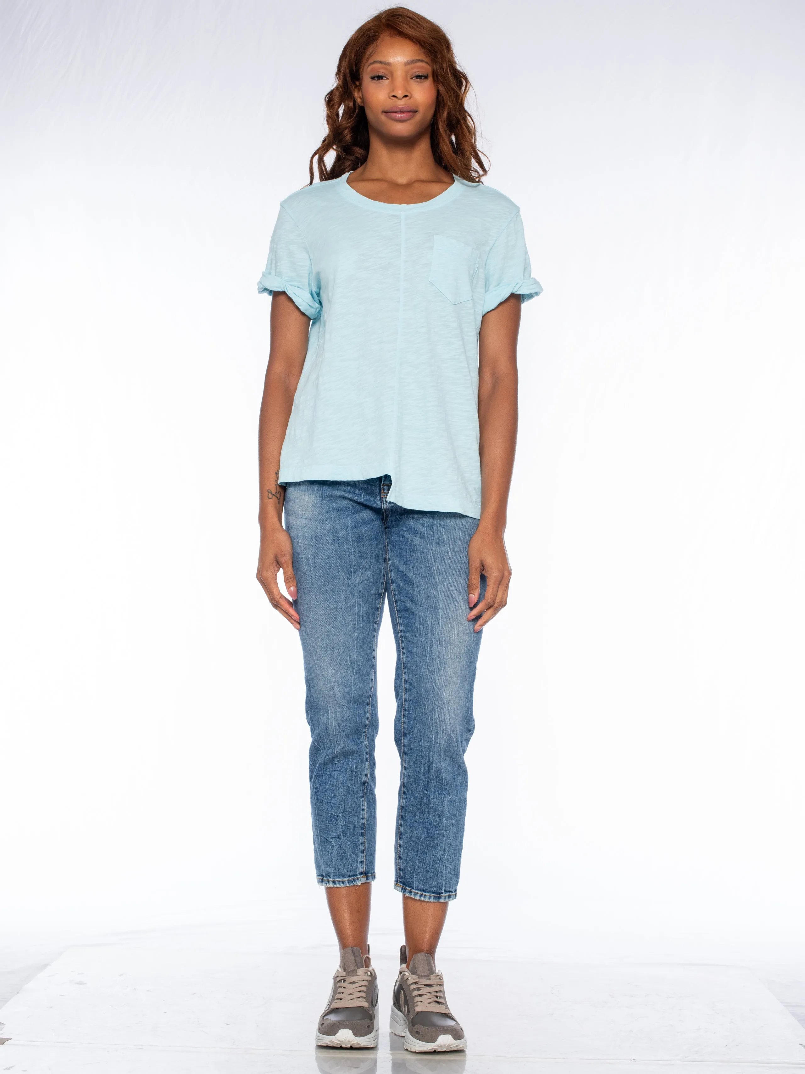 Roll Cuff Pocket Crew Shifted Tee