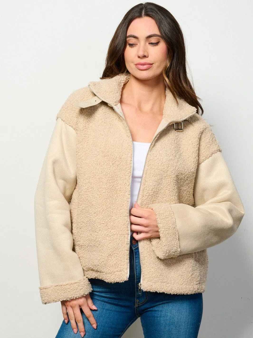 WOMEN'S LONG SLEEVE ZIPPER CLOSURE BELT DETAILED POCKETS SHERPA JACKET