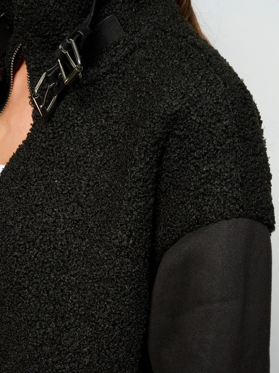 WOMEN'S LONG SLEEVE ZIPPER CLOSURE BELT DETAILED POCKETS SHERPA JACKET